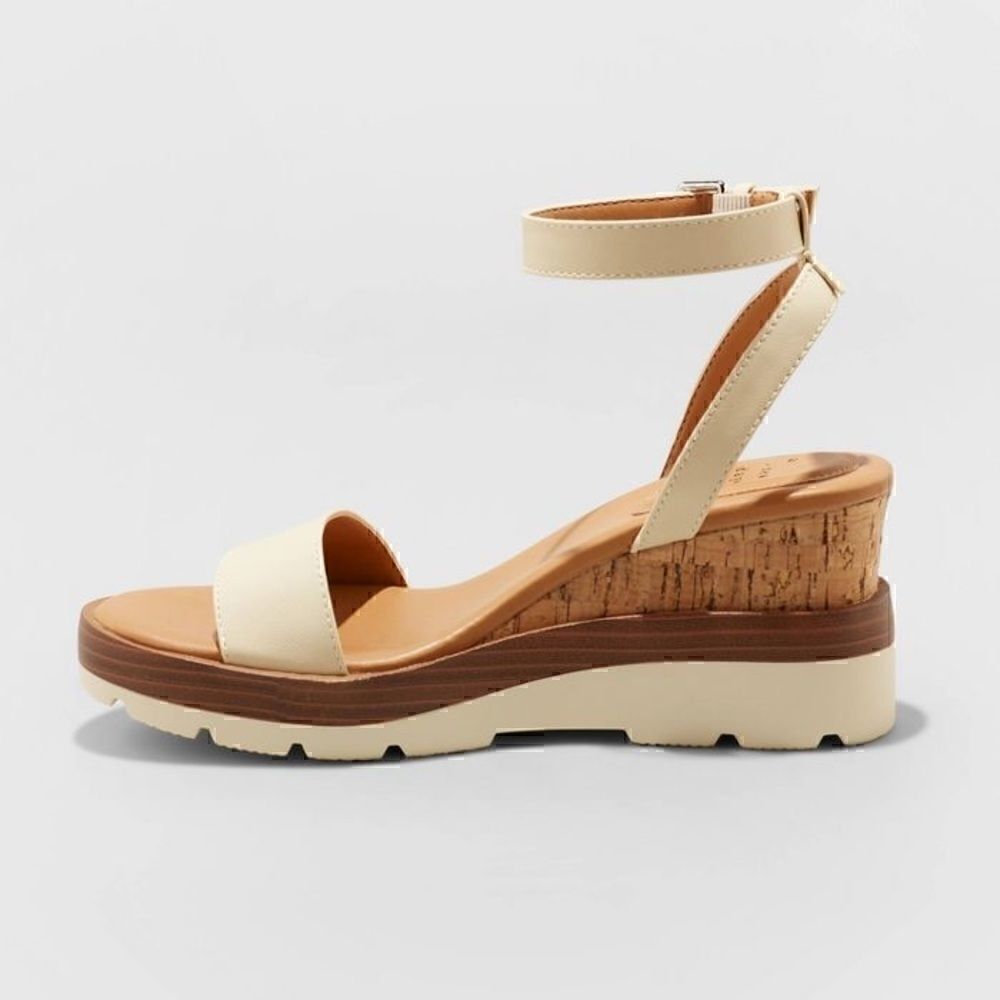 Women's Abigail Heels - A New Day - Picture 2 of 9